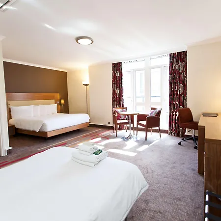 Hotel Hilton London Olympia Exterior foto