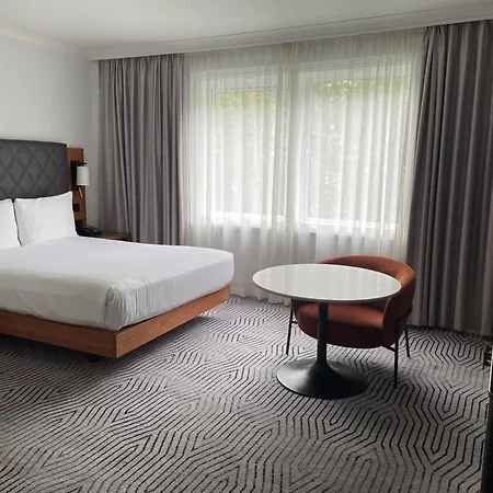 Hotel Hilton London Olympia Exterior foto